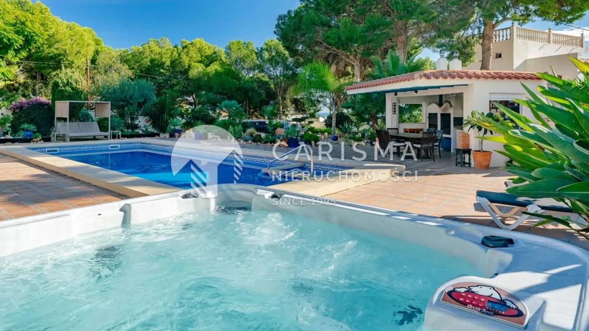 Sale of independent chalet in Cometa-Carrió, Calpe
photo 1