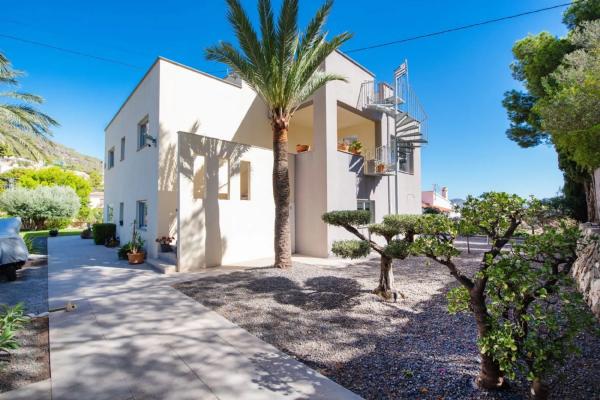 Independent chalet for sale in Gargasindi, Calpe
 photo 1