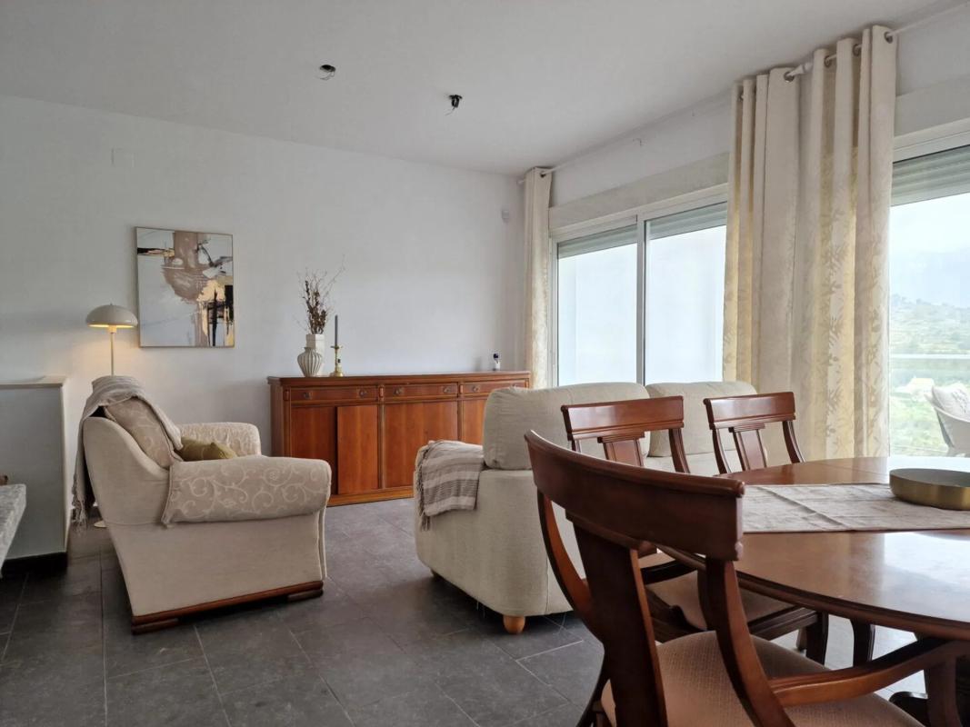 Properties for sale and rent in Spain photo 5