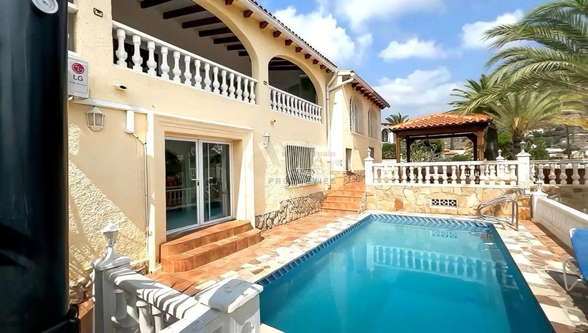 Продажа отдельного шале в Partida Maryvilla, Кальпе photo 1