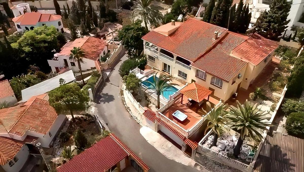 Продажа отдельного шале в Partida Maryvilla, Кальпе photo 3