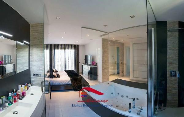 Independent chalet for sale in Urbanización Canuta, Calpe
thumbnail 2