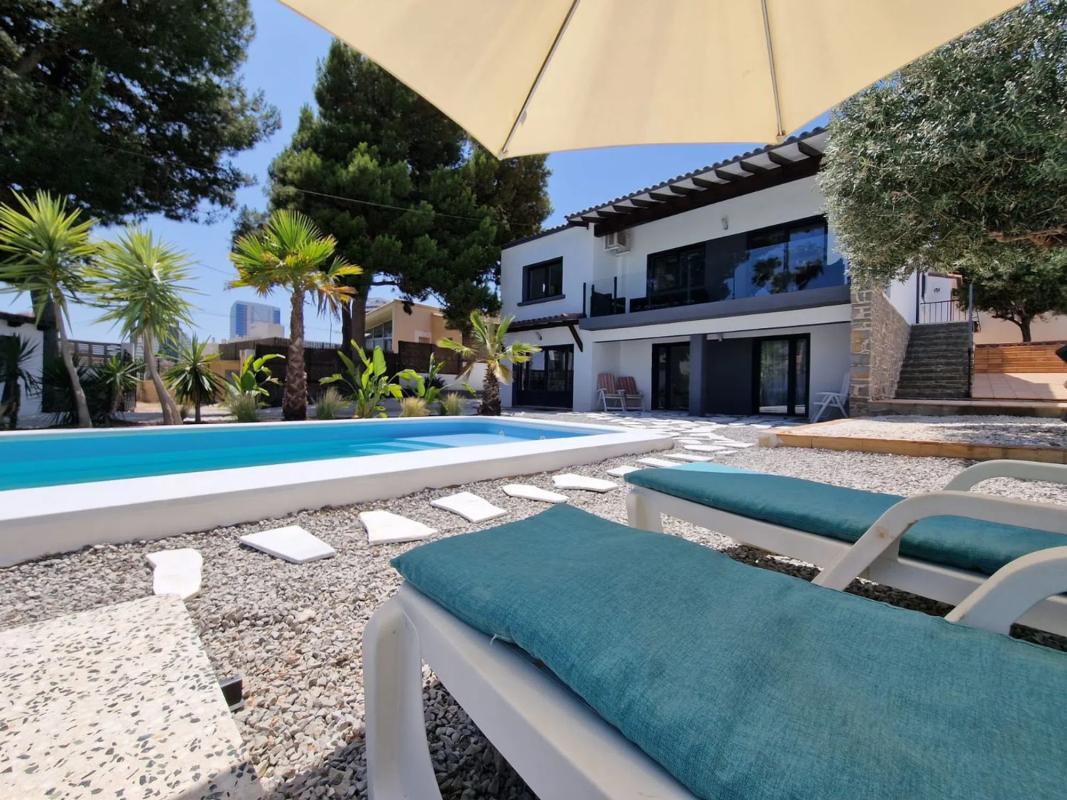 Sale of townhouse in Partida Pla Roig I , Calpe photo 2