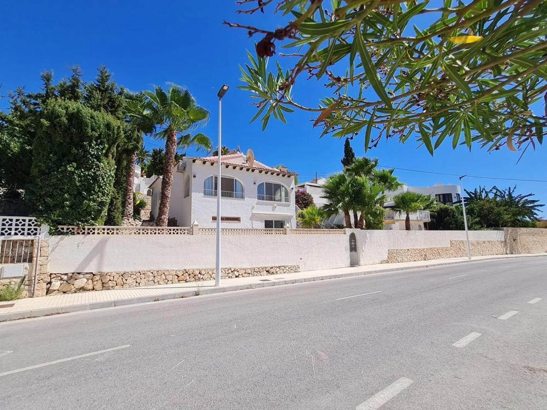 Sale of independent chalet in Canuta, Calpe
photo 2