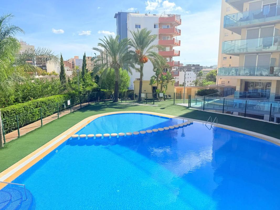 Sale of apartment in Calle Jose María Ruiz Pérez-Aguila, Calpe
photo 2
