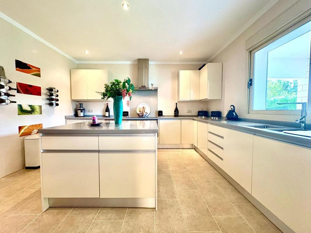 Sale of independent chalet in Canuta, Calpe
photo 5