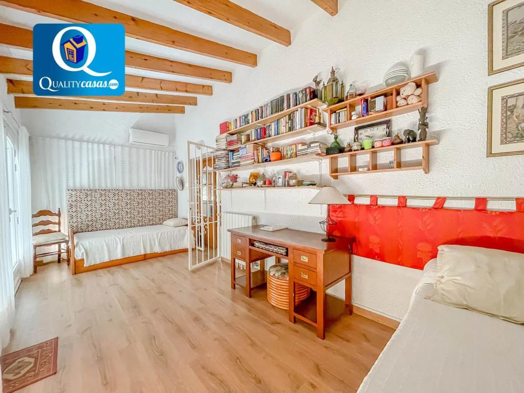 Sale of independent chalet in Cometa-Carrió, Calpe
 photo 2