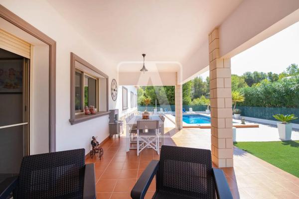 Independent chalet for sale in Cometa-Carrió, Calpe
thumbnail 2