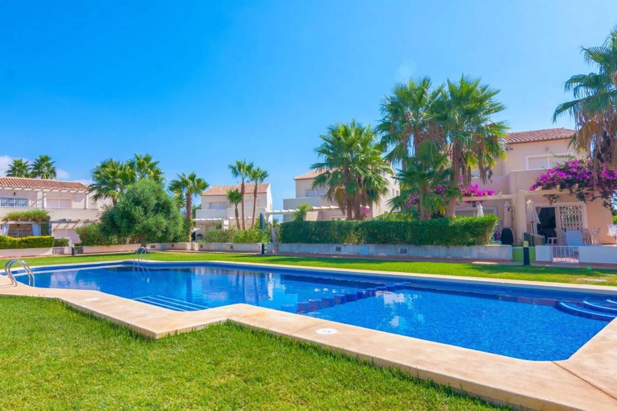 Venta de chalet adosado en Cometa-Carrió , Calpe photo 3