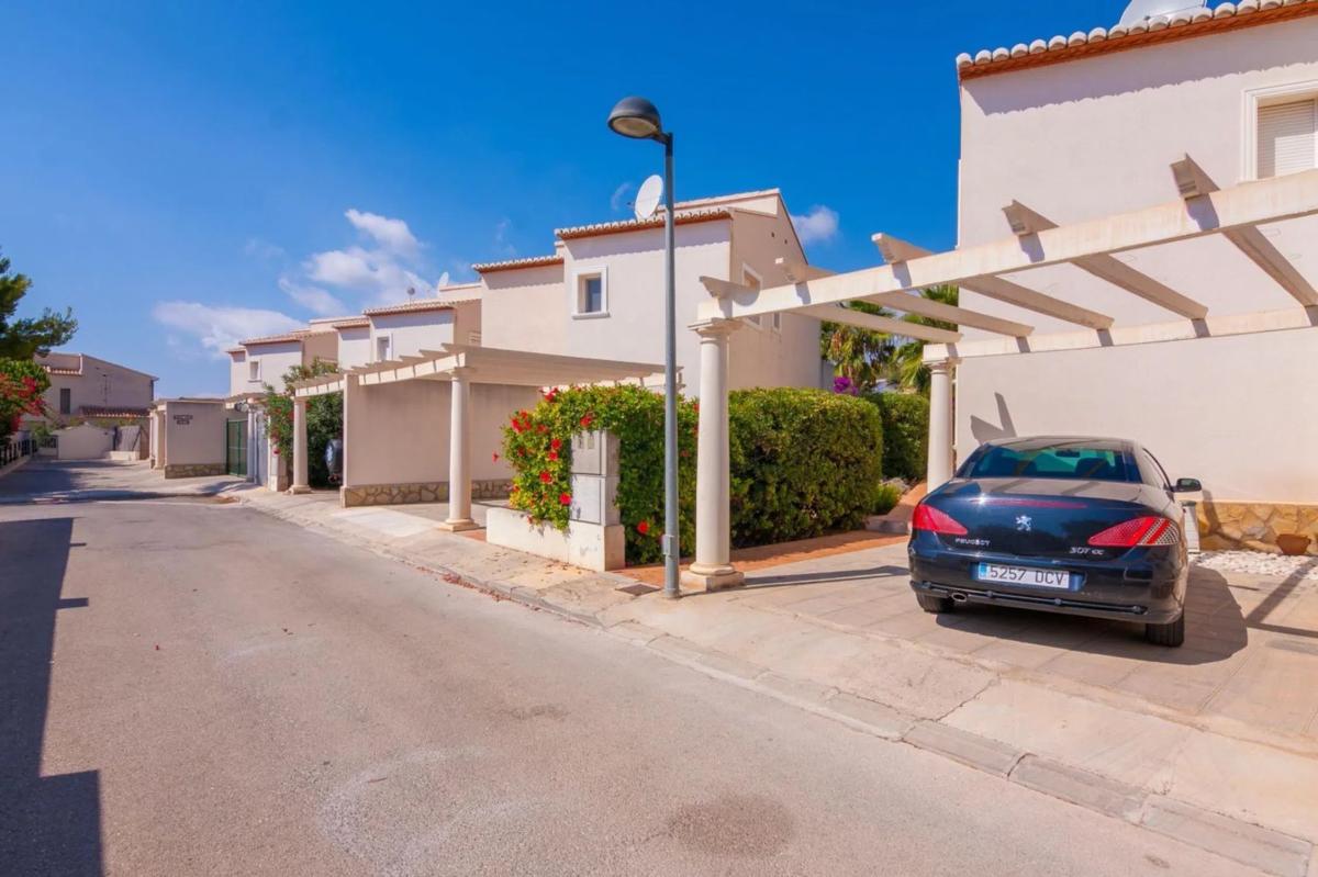 Venta de chalet adosado en Cometa-Carrió , Calpe photo 4