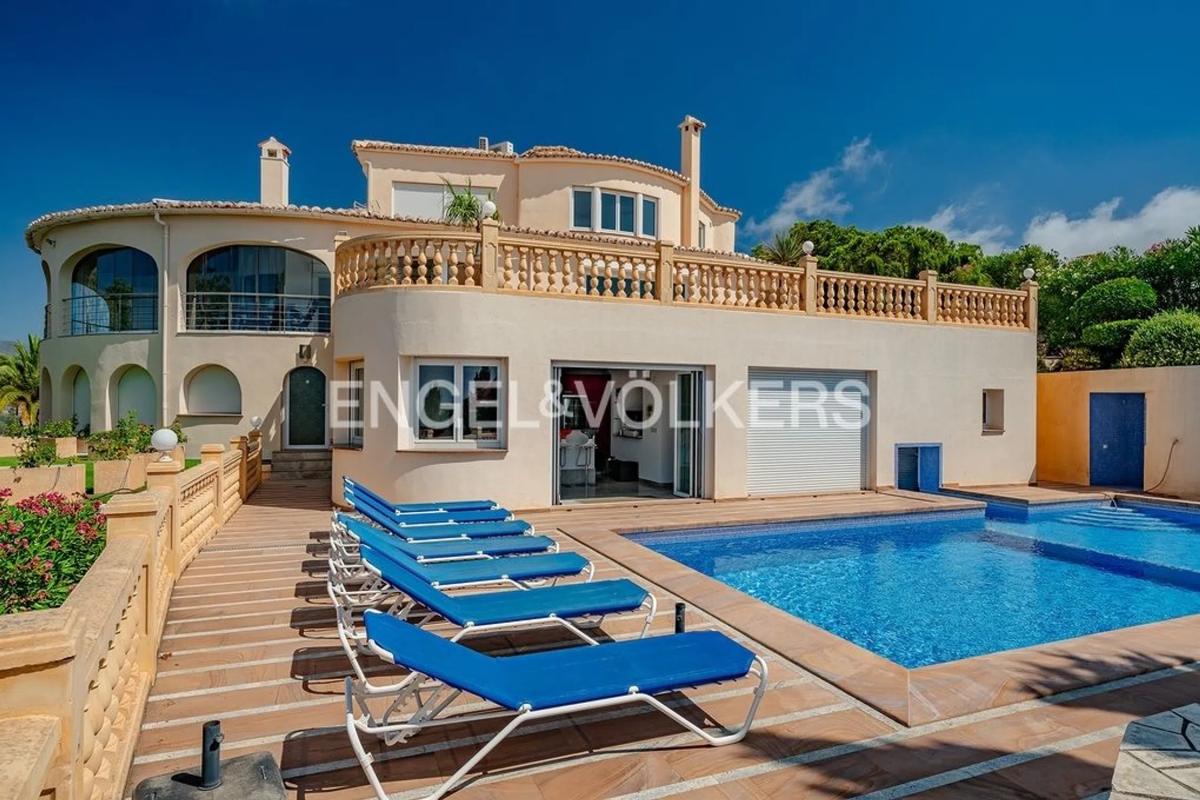 Sale of independent chalet in Cometa-Carrió, Calpe
photo 4