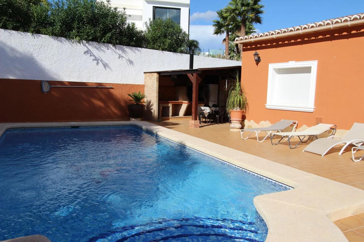 Sale of independent chalet in Manzanera-Tosal, Calpe
 photo 2