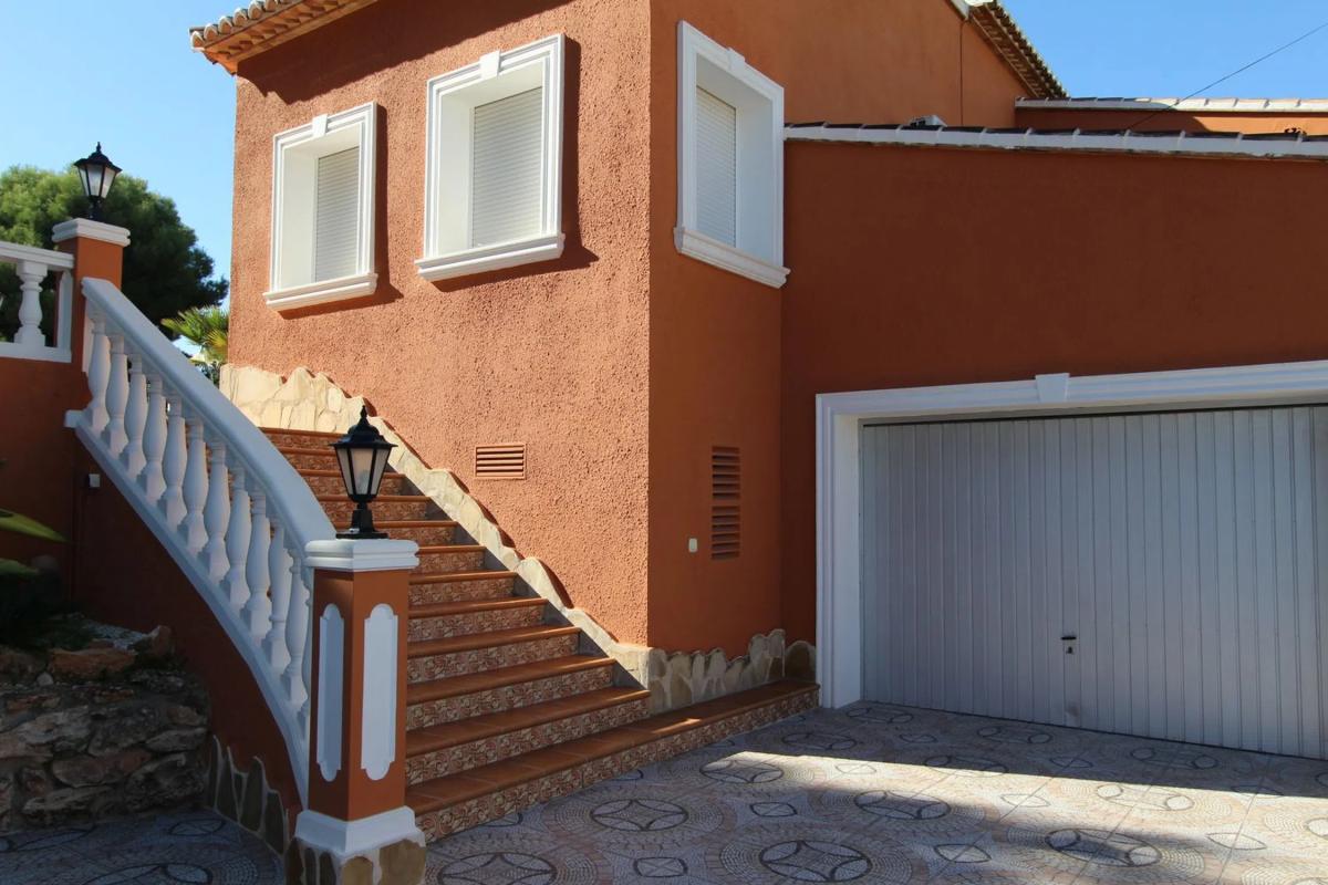 Sale of independent chalet in Manzanera-Tosal, Calpe
 photo 4