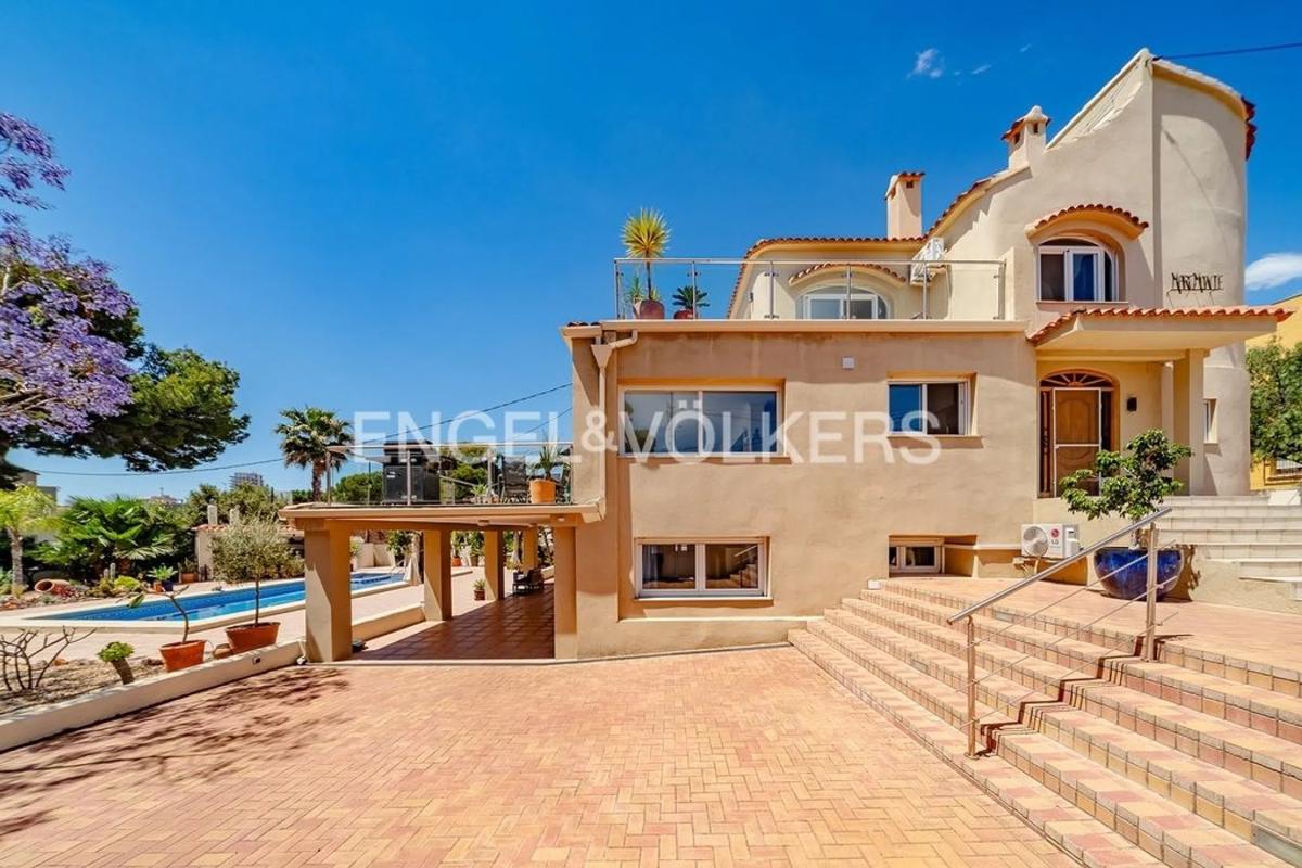 Sale of independent chalet in Cometa-Carrió, Calpe
 photo 5