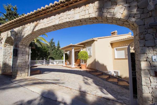 Chalet independiente en venta en Partida Maryvilla s/n, Calpe
 photo 1