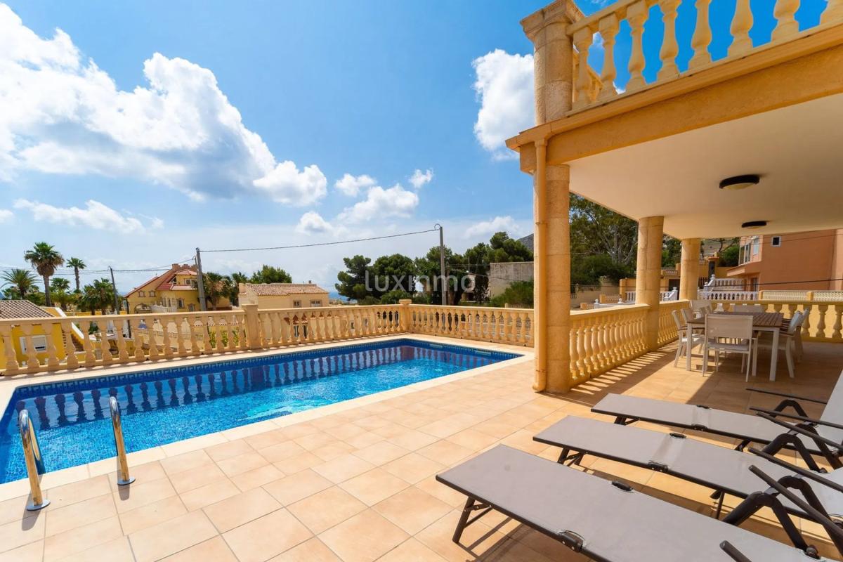 Sale of independent chalet in Canuta, Calpe
photo 5
