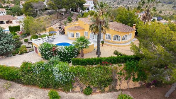 Independent chalet for sale in Partida la Empedrola, 12, Calpe
 photo 1