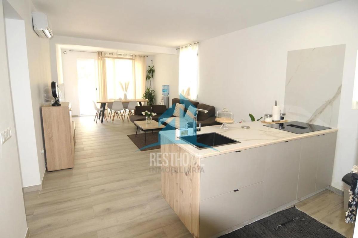 Sale of townhouse in Cometa-Carrió , Calpe photo 2