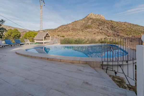 Chalet independiente en venta en Partida Maryvilla, 72 -16, Calpe
 photo 1