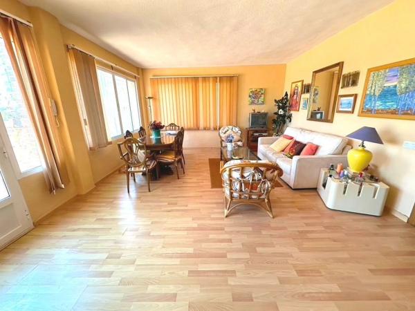 Piso en venta en Calle Gibraltar, Calpe
photo 1