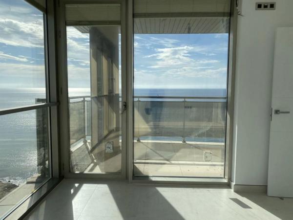 Квартира на продажу на  Playa Arenal-Bol, Кальпе photo 1