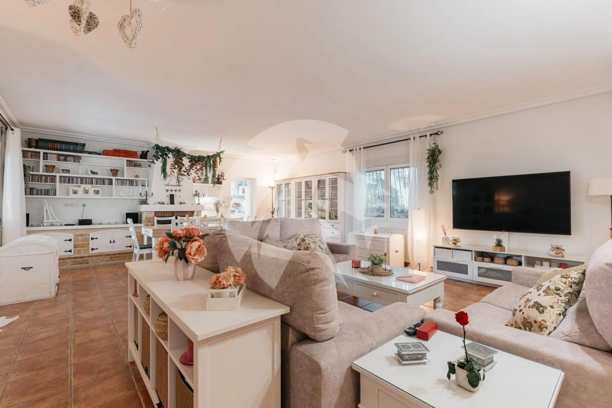 Sale of independent chalet in Zona norte, Santa Pola
photo 5