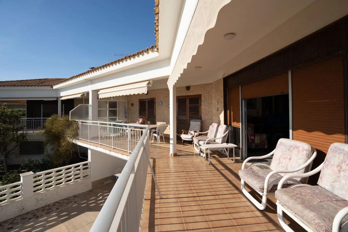 Sale of apartment in Avenida Armada Española n 10, Santa Pola
 photo 2