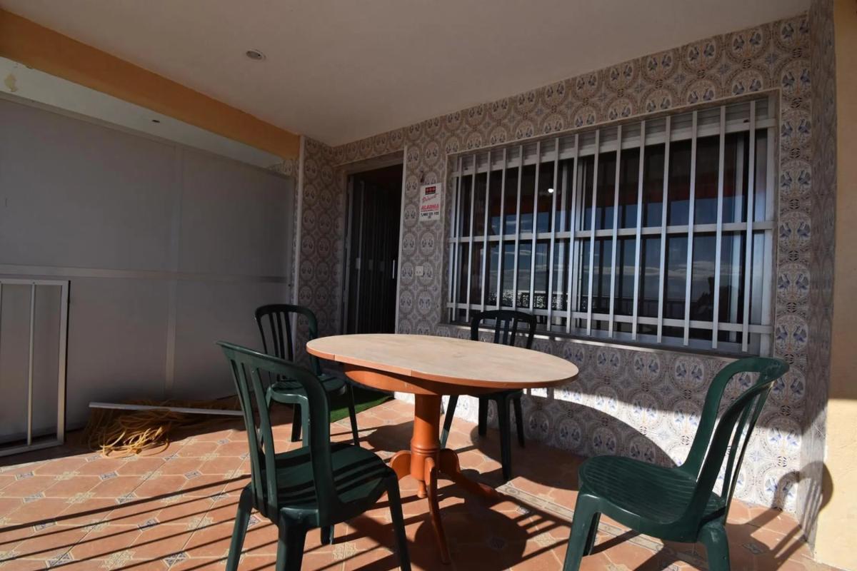 Продажа отдельного шале в  Avenida Dama de Elche, Санта Пола photo 2