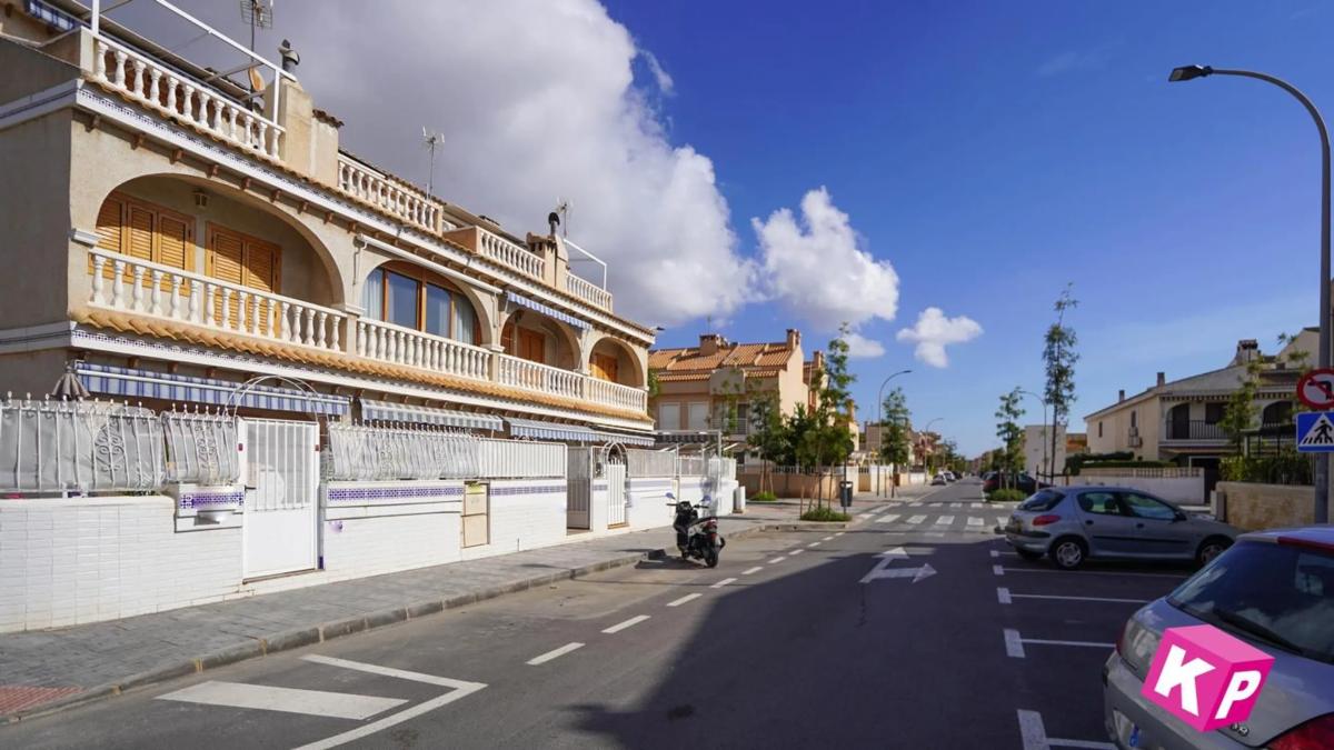 Venta de chalet independiente en Calle Elda, Santa Pola
 photo 2