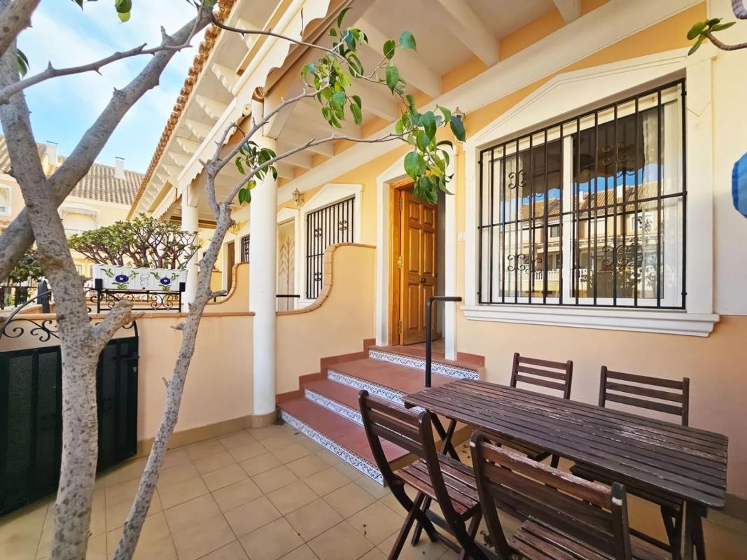 Venta de chalet independiente en Calas de Santiago Bernabeu, Santa Pola
photo 4