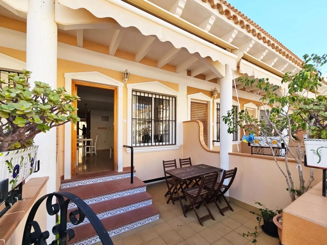 Venta de chalet independiente en Calas de Santiago Bernabeu, Santa Pola
photo 5