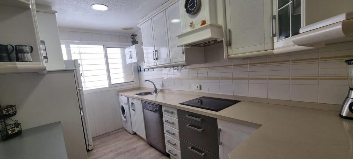 Venta de piso en Calle Campoamor, Santa Pola
photo 4