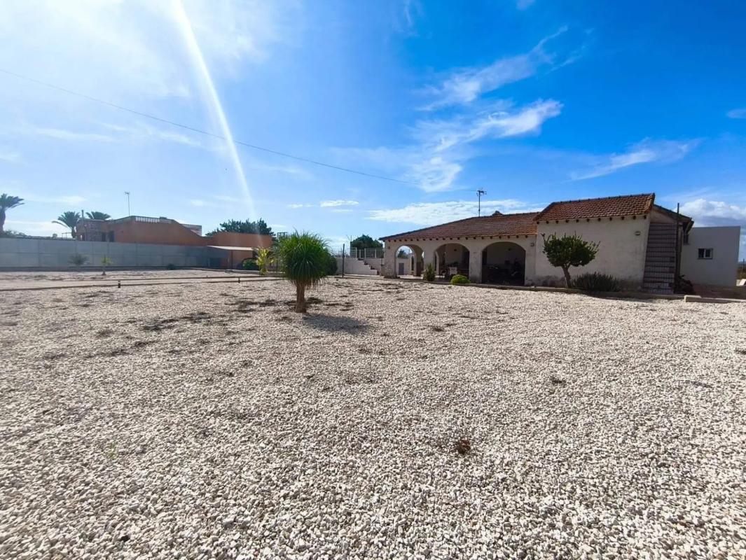 Venta de finca rústica en CV-865 , Santa Pola photo 2