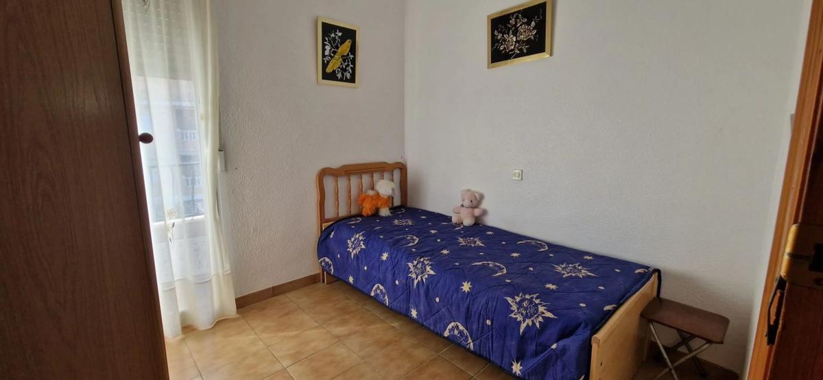 Venta de chalet adosado en Calle Hellín , Santa Pola photo 2