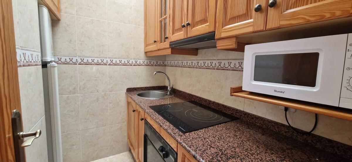 Venta de chalet adosado en Calle Hellín , Santa Pola photo 4