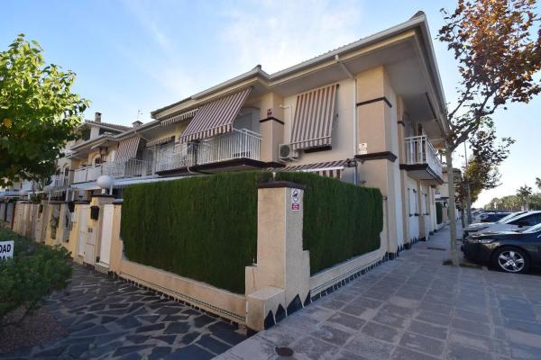 Частный шале на продаже в  Gran Playa, Санта Пола photo 1
