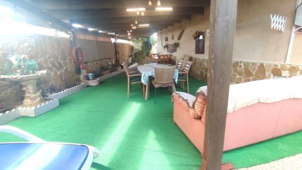 Chalet pareado en calle Logroño thumbnail 1