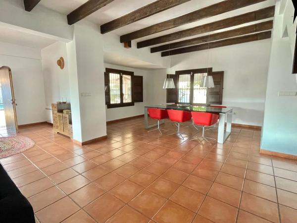 Частный шале на продаже в  Zona norte, Санта Пола photo 1