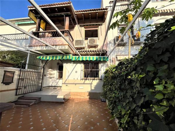Четырехквартирный дом на продажу на  Avenida Valencia , Санта Пола photo 3