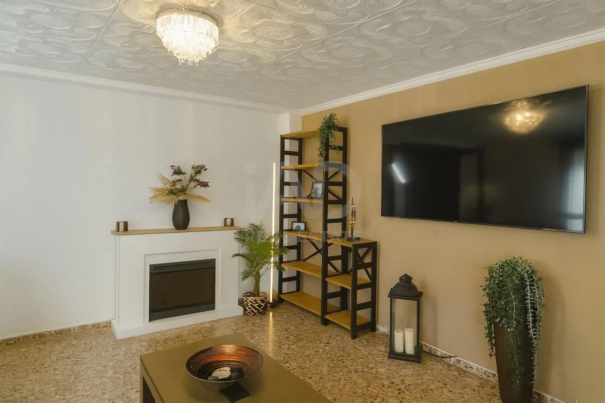 Sale of apartment in Centro, Santa Pola
photo 3