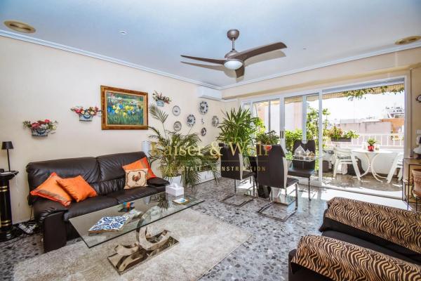 Apartment for sale in  Calle de Sant Antoni, Santa Pola photo 1