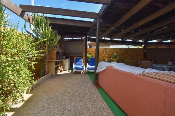 Chalet wolnostojący na sprzedaż w Calle Logroño, Santa Pola photo 1