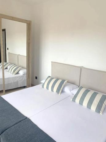 Частный шале на продаже в  Tamarit - Playa Lissa, Санта Пола photo 1