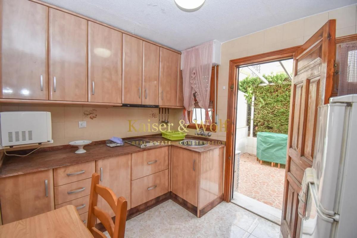 Продажа отдельного шале в Avenida Albacete, Санта Пола photo 2