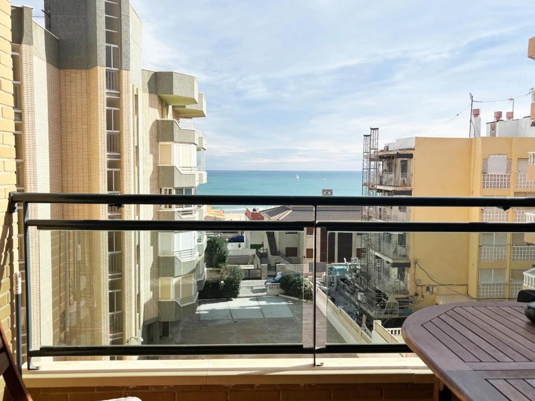 Venta de piso en Calle Puerto Rico, Guardamar del Segura
photo 1