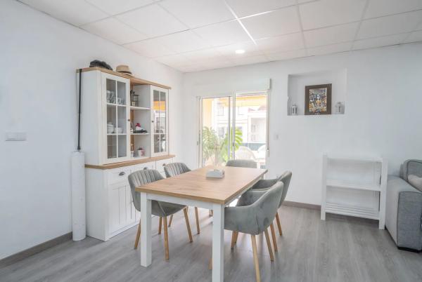 Apartment for sale in  Calle Antonio Machado, Guardamar del Segura photo 3
