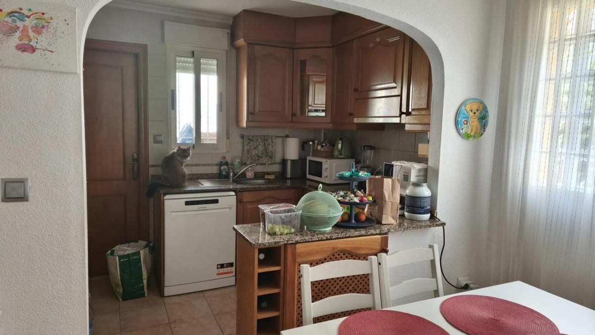 Venta de chalet adosado en  Urbanizaciones , Guardamar del Segura photo 5