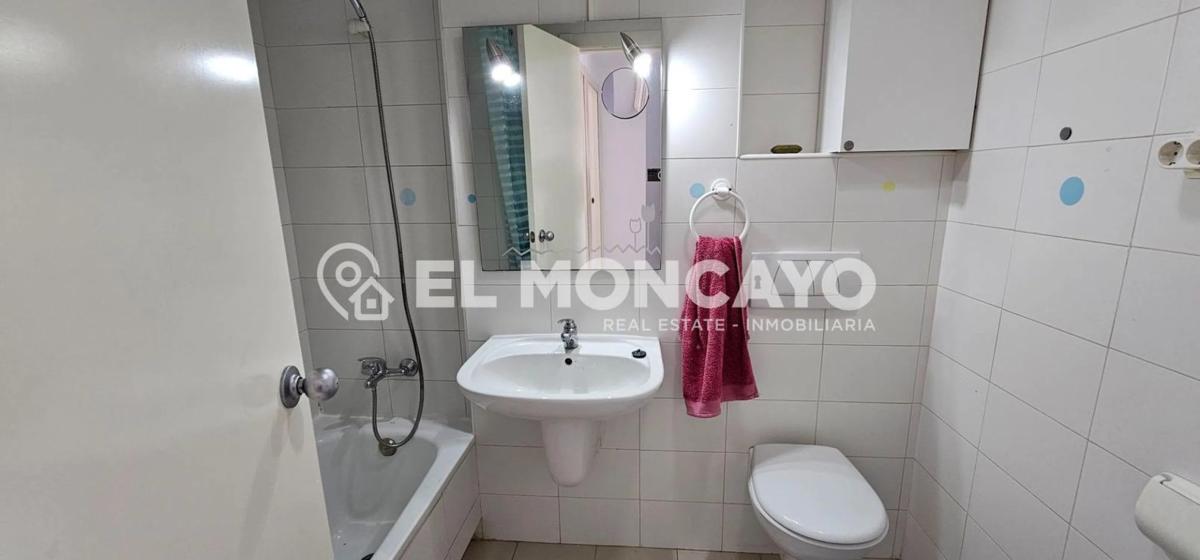 Duplex sale in Calle Basilio Paredes, Guardamar del Segura photo 2