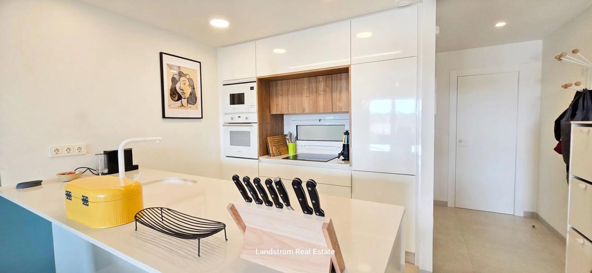 Sale of apartment in Calle Cantauesso, 52, Guardamar del Segura
 photo 5