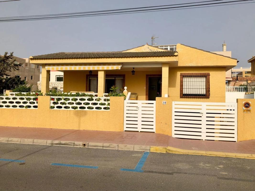 Venta de chalet independiente en Guardamar Playa, Guardamar del Segura
 photo 2